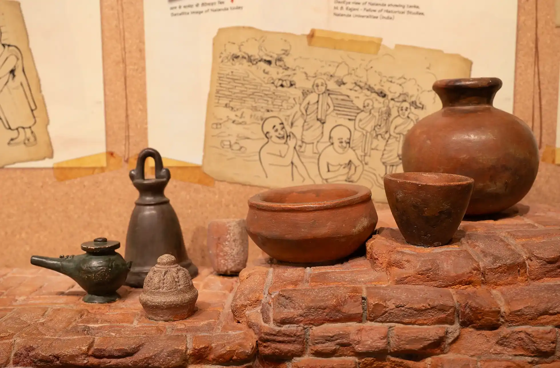 Replicas of terracotta utensils of Nalanda Mahavihara
